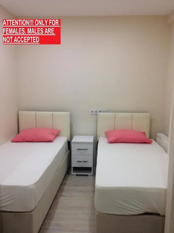 Séjour chez l'habitant Appartement !Females Only! Bakirkoy Elit Kiz Yurdu à Istambul Turquie