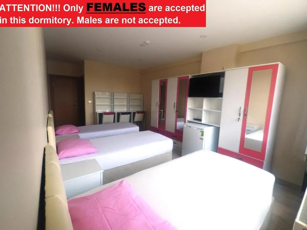 Séjour chez l'habitant Appartement !Females Only! Bakirkoy Elit Kiz Yurdu à Istambul