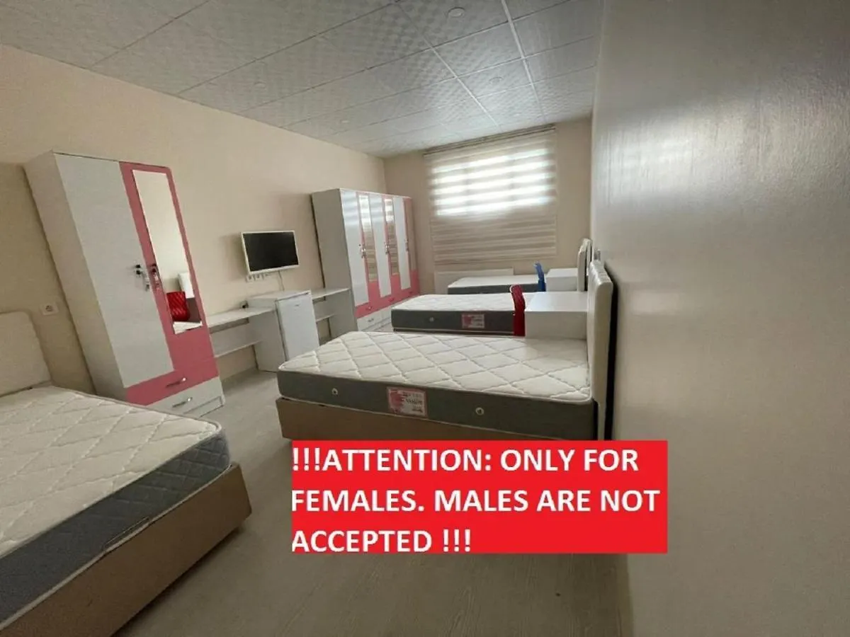 Séjour chez l'habitant Appartement !Females Only! Bakirkoy Elit Kiz Yurdu à Istambul